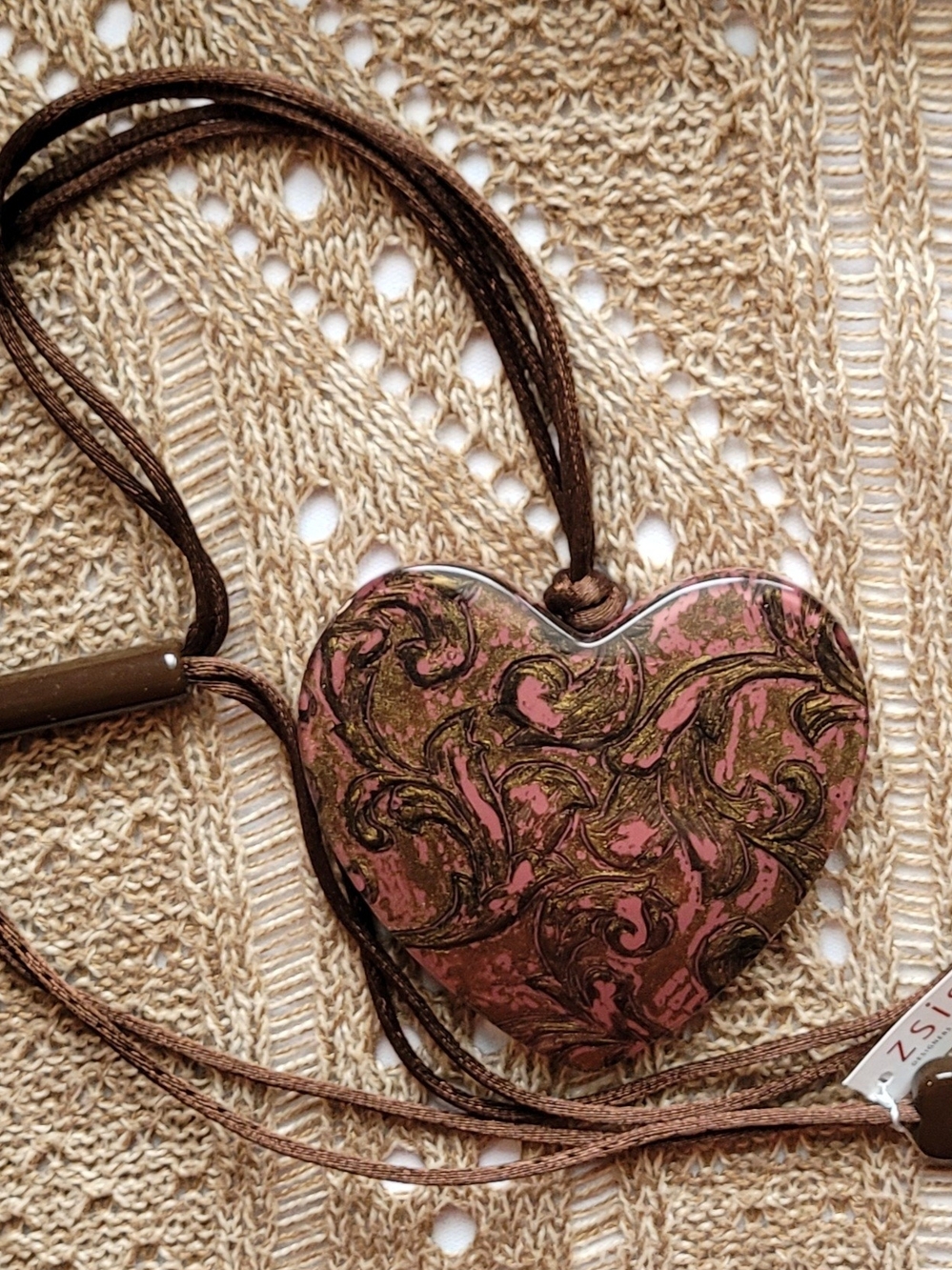 Zsiska Resin Heart Necklace Adjustable Satin Cord New With Tags - Picture 2 of 4